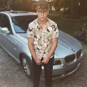 Meet your Posher, Gaje